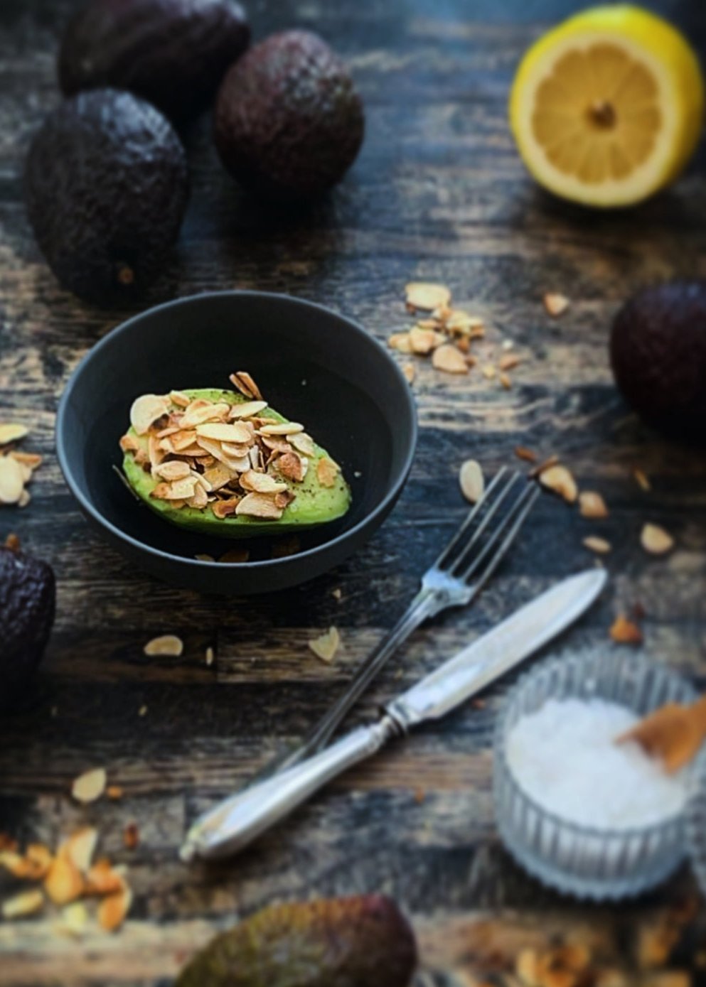 Avokado m. ristede mandler