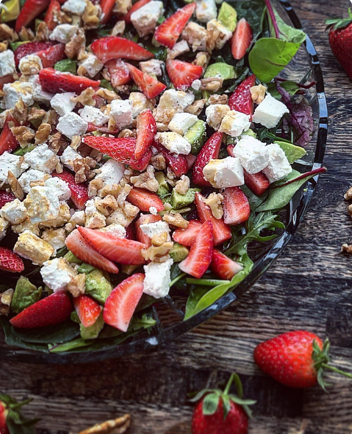 Jordbærsalat m. cremet feta og avokado